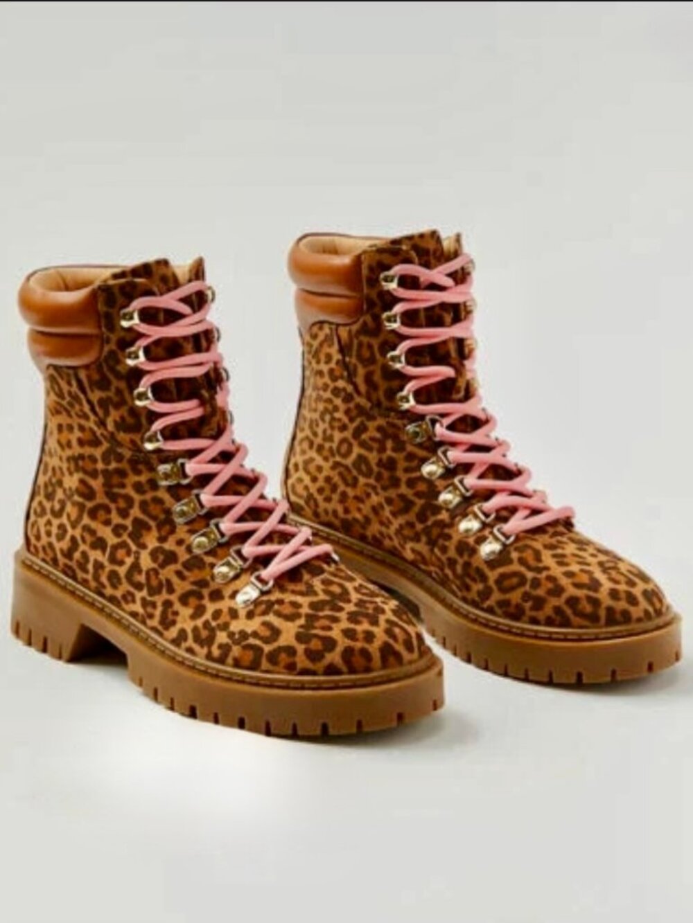 LOFT for Ann Taylor Leopard Print Women's Boots with Pink Laces Size 7.5